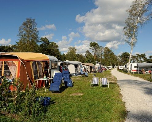 En av gågatorna på strandcampingen